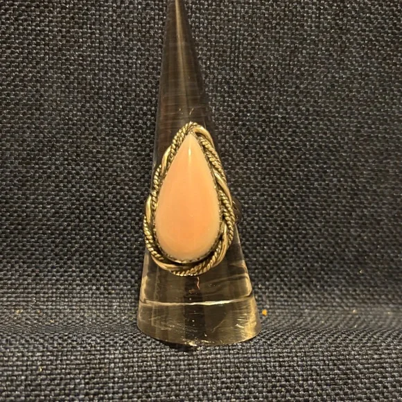 Pink conch sterling silver ring - Picture 1 of 9